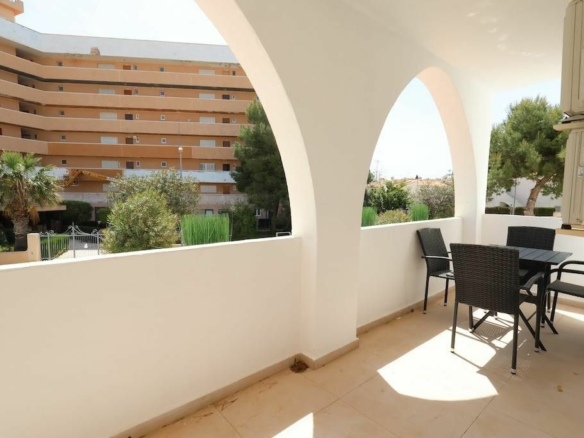 2-bedroom Villa In Orihuela Costa, Spain (57 M²)