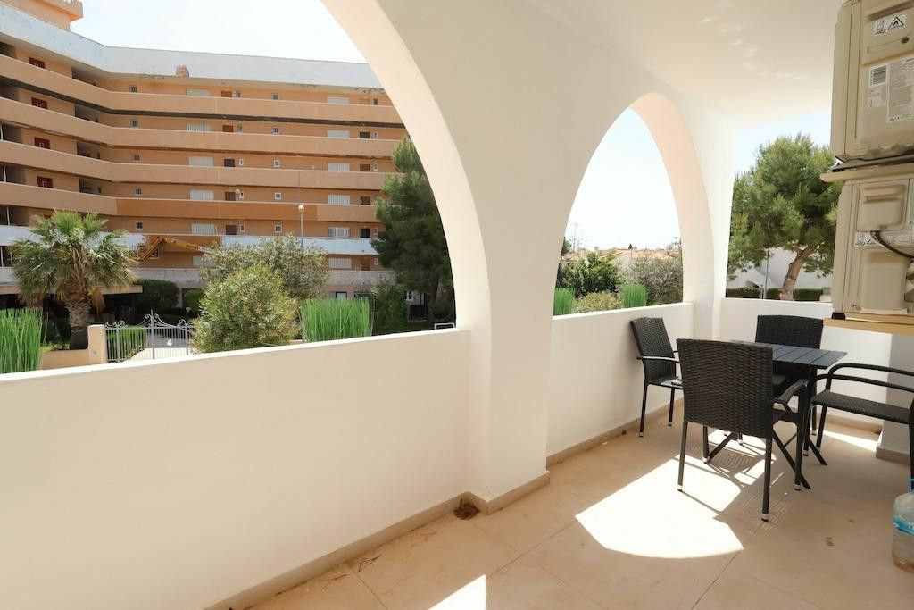 2-bedroom Villa In Orihuela Costa, Spain (57 M²)