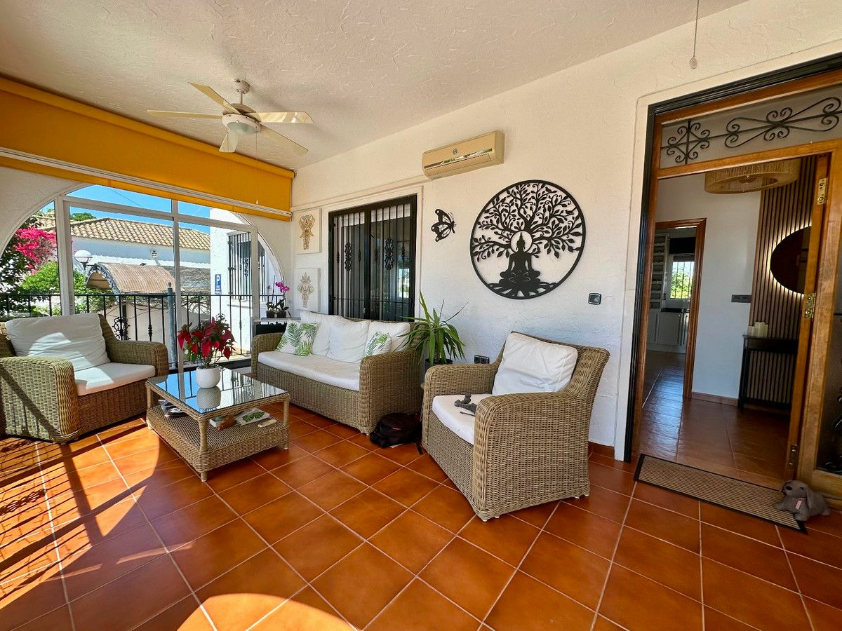 Villa In Catral
