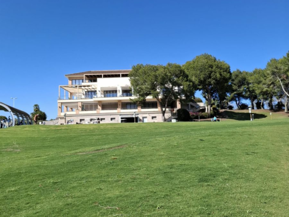 3-bedroom Apartment In Torrevieja, Spain (137 M²)