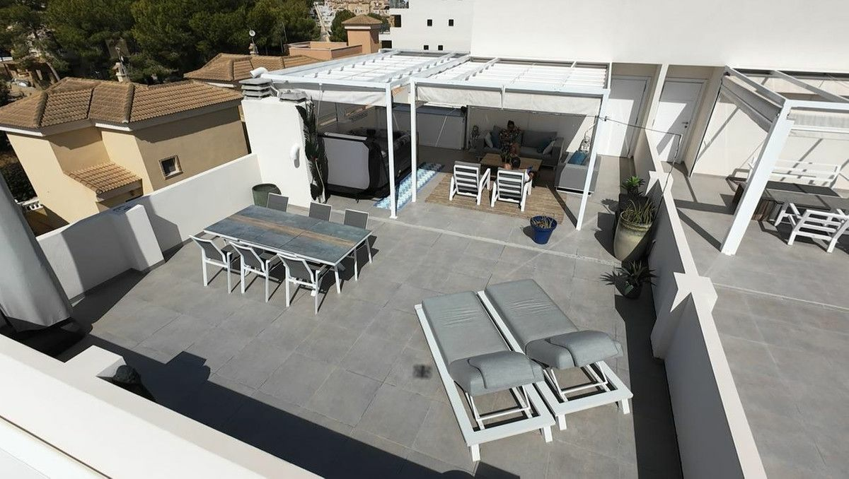 2-bedroom Apartment In Orihuela Costa, Spain (85 M²)