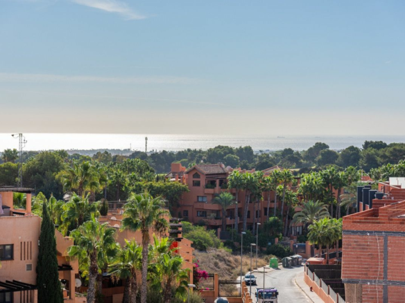 2-bedroom Apartment In Orihuela Costa, Spain (72 M²)