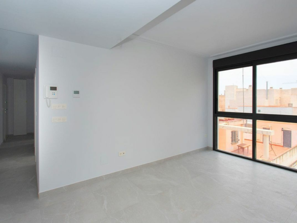 2-bedroom Apartment In Torrevieja, Spain (86 M²)