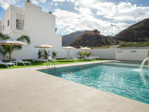 2-bedroom House In Cox, Spain (81 M²)