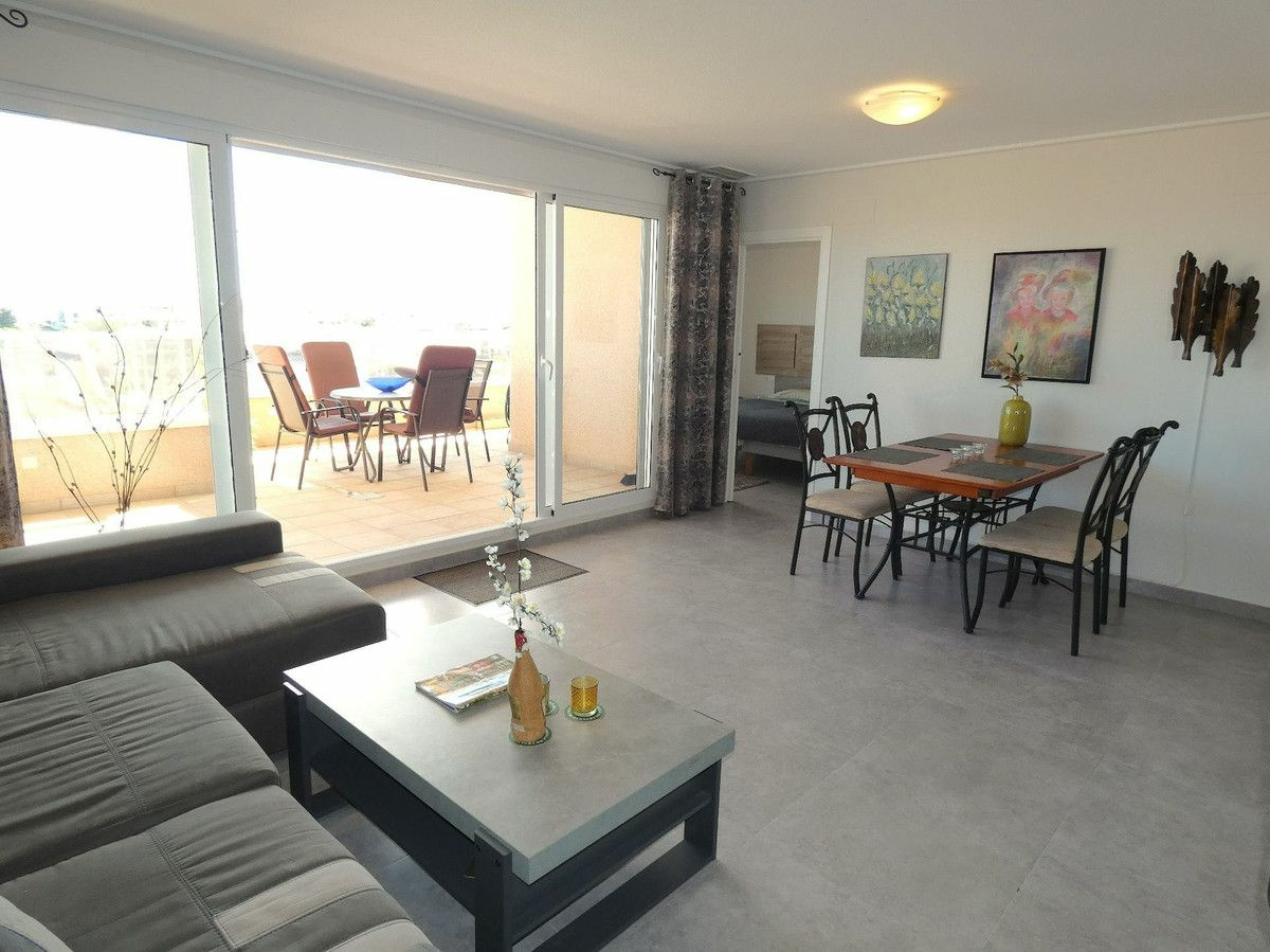3-bedroom Apartment In Orihuela Costa, Spain (82 M²)