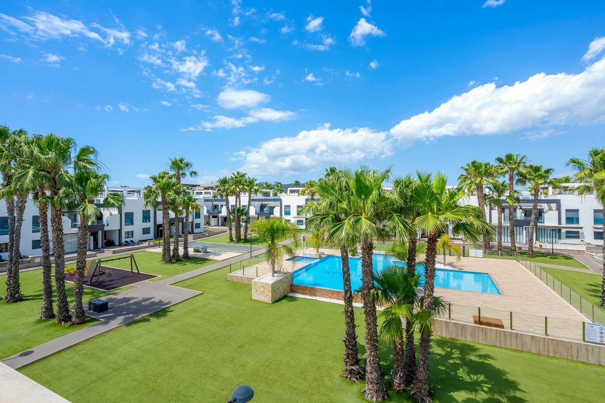 Apartment In Orihuela Costa