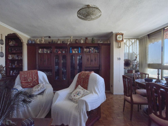 4-bedroom Apartment In Alicante, Spain (170 M²)