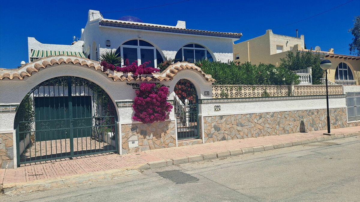 Villa In Orihuela Costa