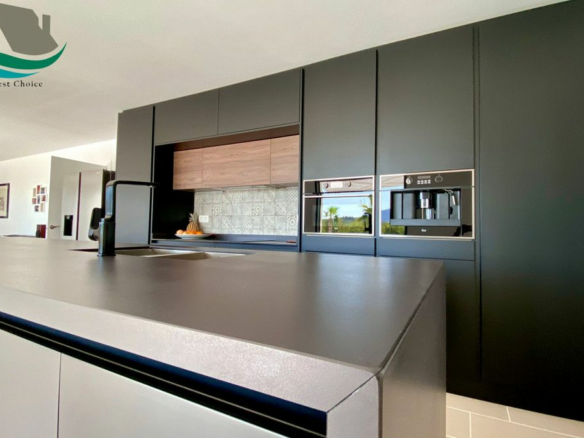 3-bedroom Villa In Hondon De Las Nieves, Spain (165 M²)