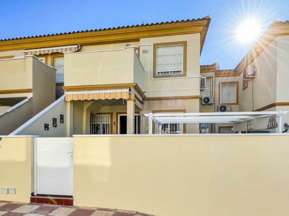 2-bedroom Villa In Orihuela Costa, Spain (50 M²)