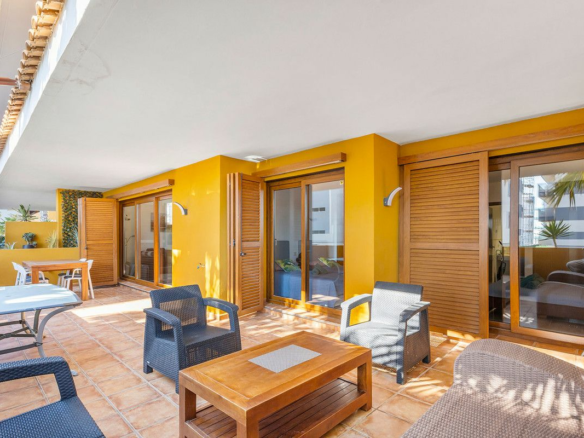 2-bedroom Apartment In Orihuela Costa, Spain (84 M²)