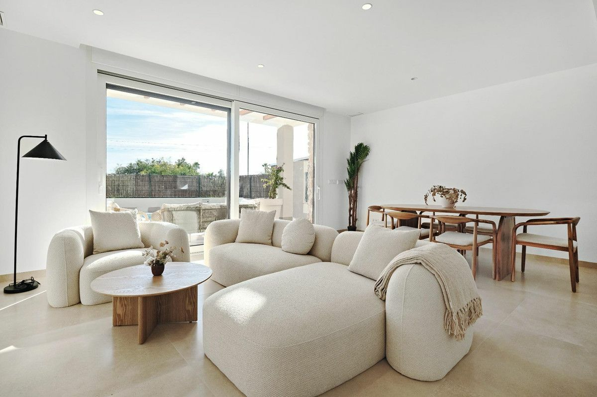 2-3-827917 Villa In Orihuela Costa