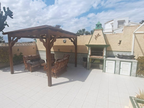 3-bedroom Villa In Orihuela Costa, Spain (123 M²)