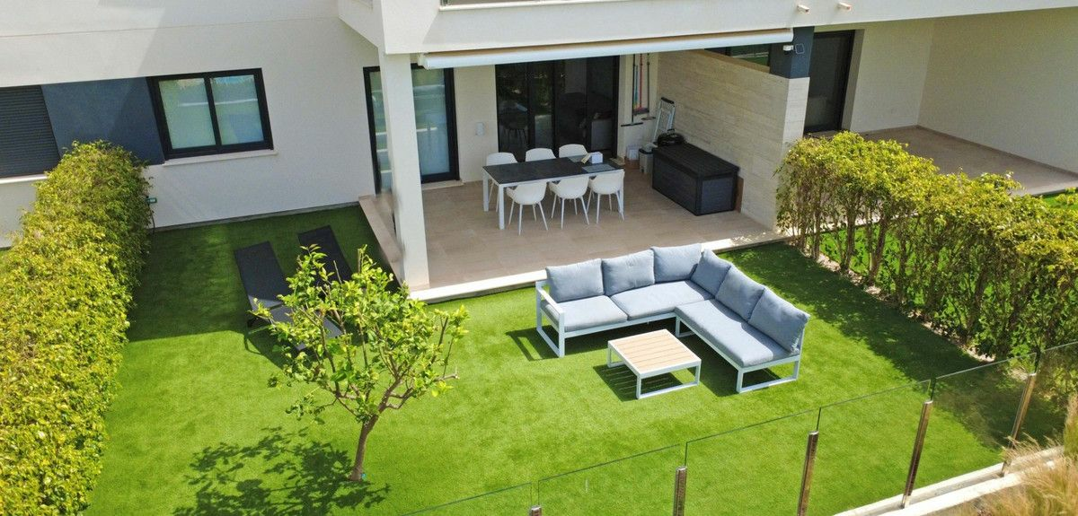 2-bedroom Apartment In Pilar De La Horadada, Spain (75 M²)