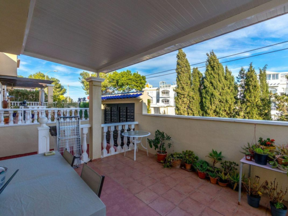 3-bedroom Villa In Torrevieja, Spain (105 M²)