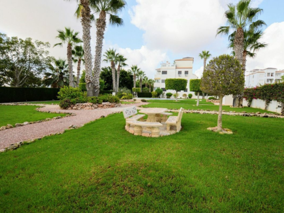 3-bedroom Apartment In Orihuela Costa, Spain (97 M²)