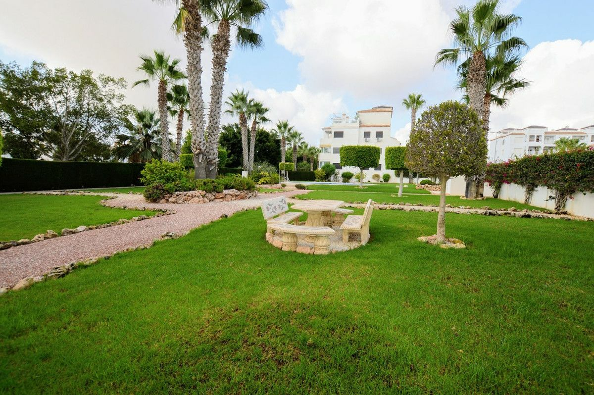 3-bedroom Apartment In Orihuela Costa, Spain (97 M²)