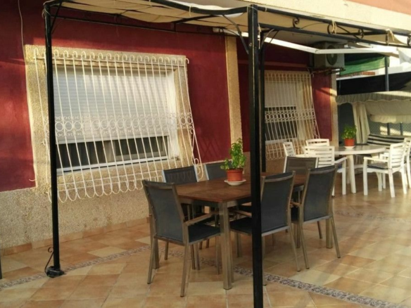 4-bedroom Apartment In Los Alcázares, Spain (145 M²)