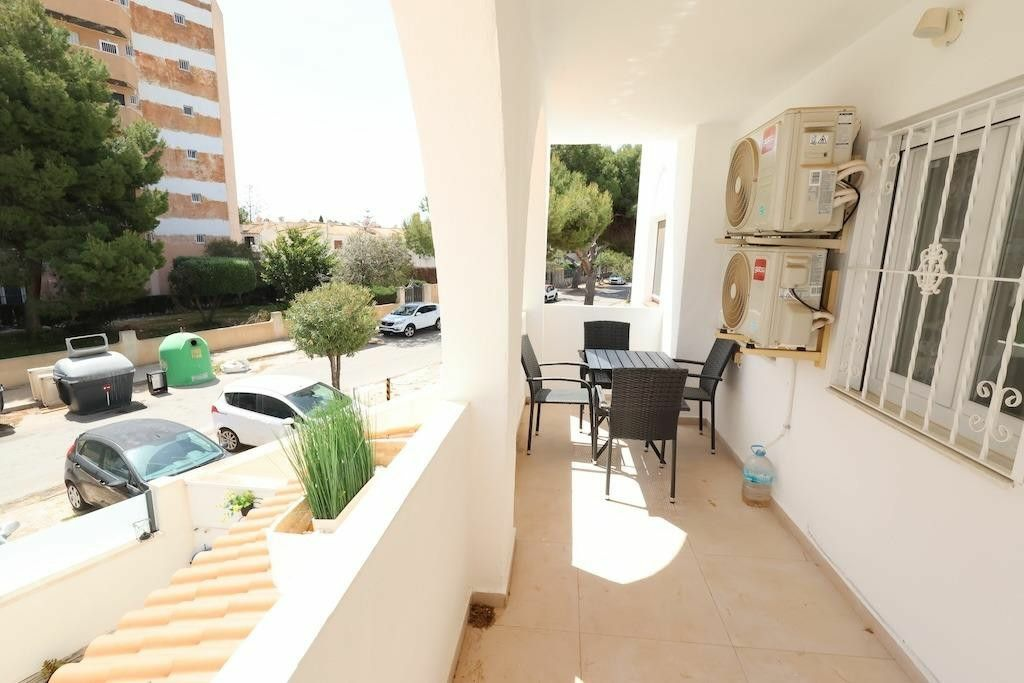 2-bedroom Villa In Orihuela Costa, Spain (57 M²)