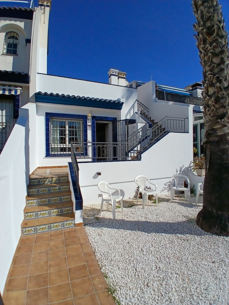 2-3-ae36c5 2-bedroom Villa In Orihuela Costa, Spain (65 M²)