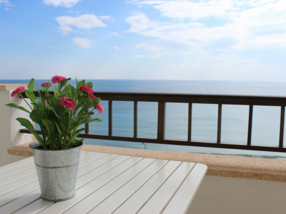 Apartment In Pilar De La Horadada