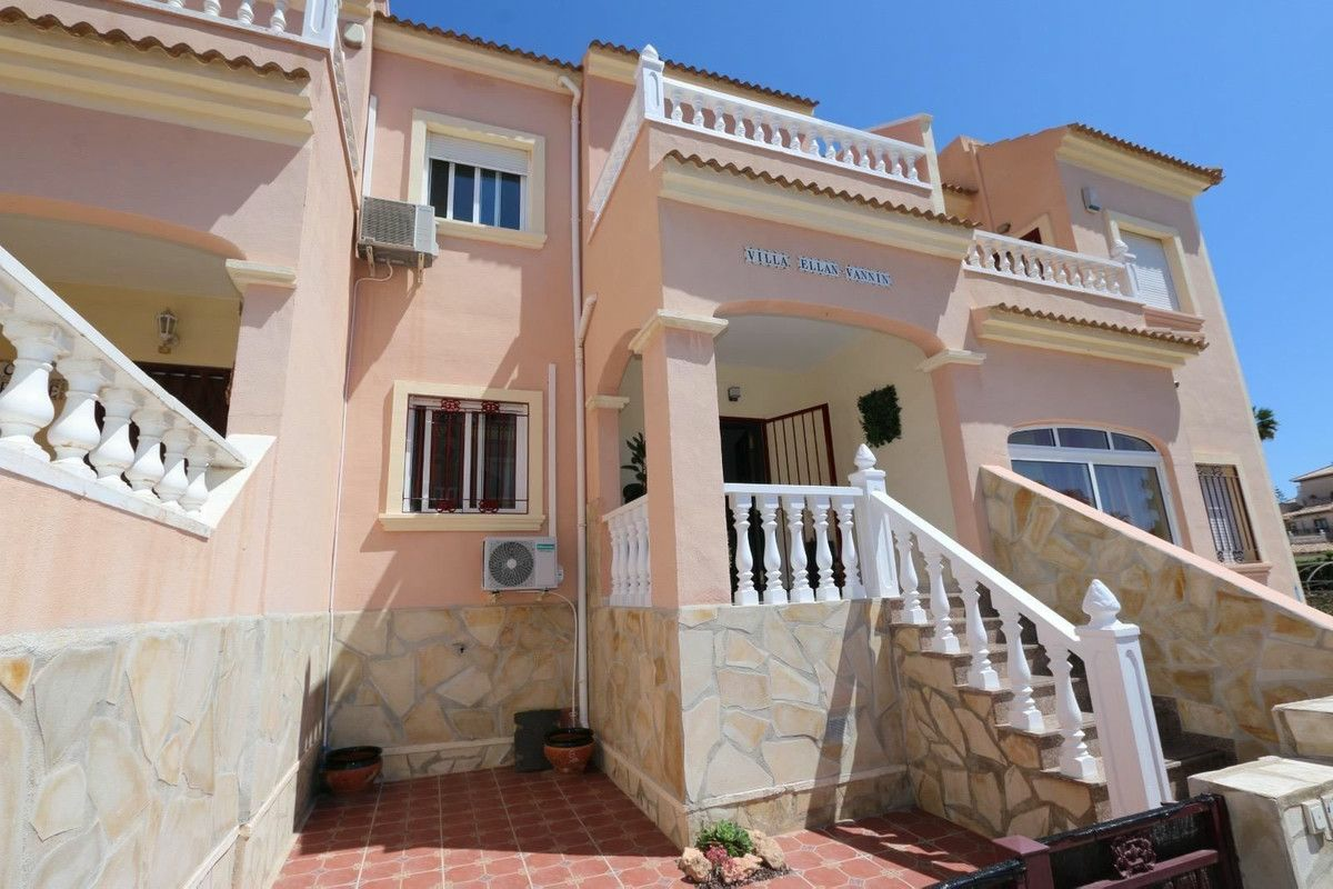 3-bedroom Apartment In Daya Nueva, Spain (90 M²)