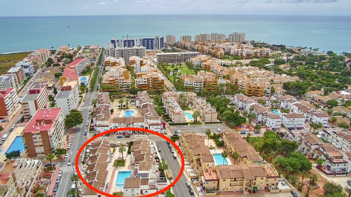 2-bedroom Apartment In Orihuela Costa, Spain (64 M²)