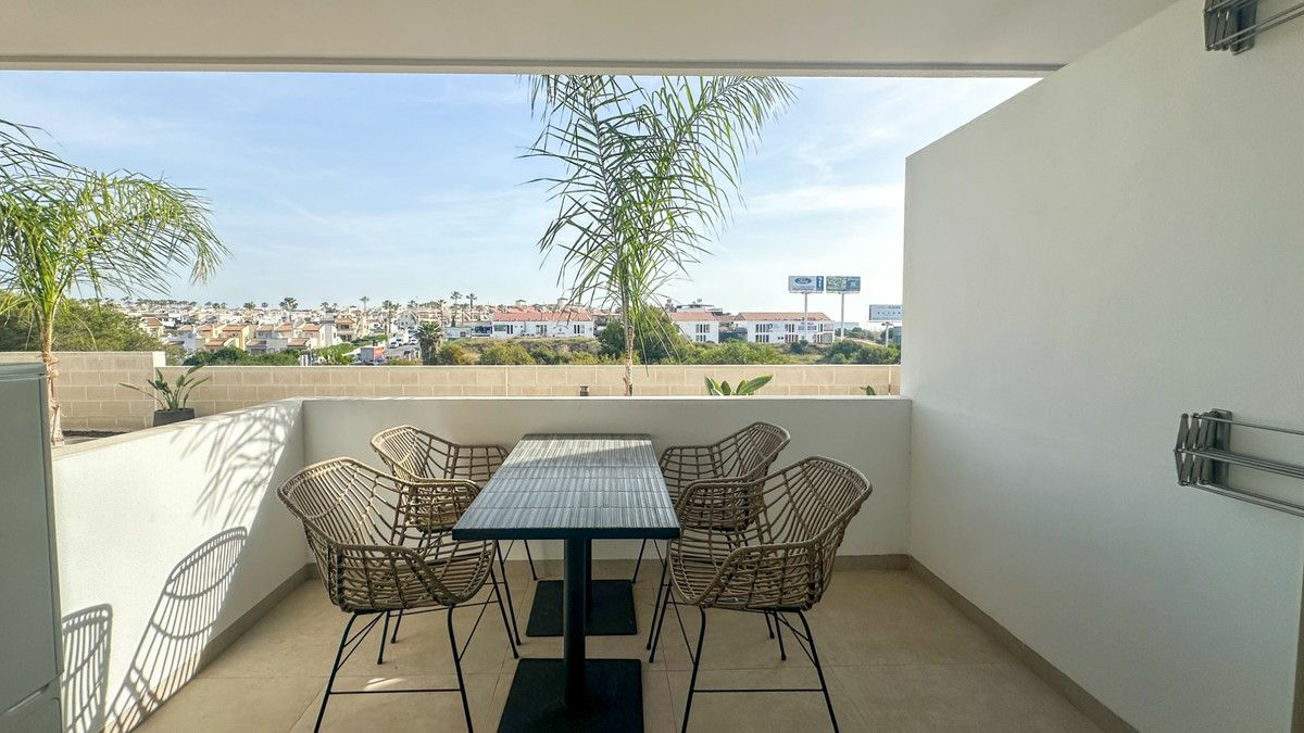 2-bedroom Apartment In Orihuela Costa, Spain (74 M²)