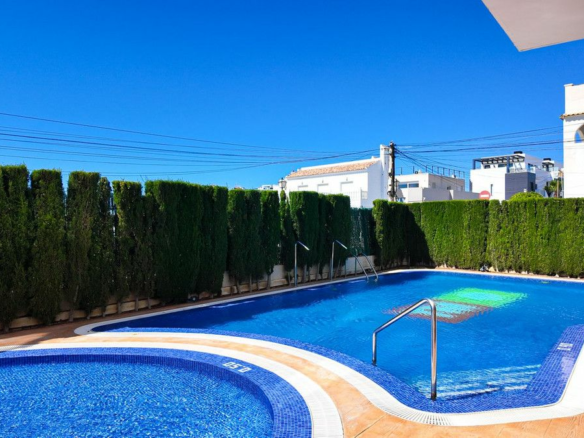 2-bedroom Apartment In Orihuela Costa, Spain (131 M²)