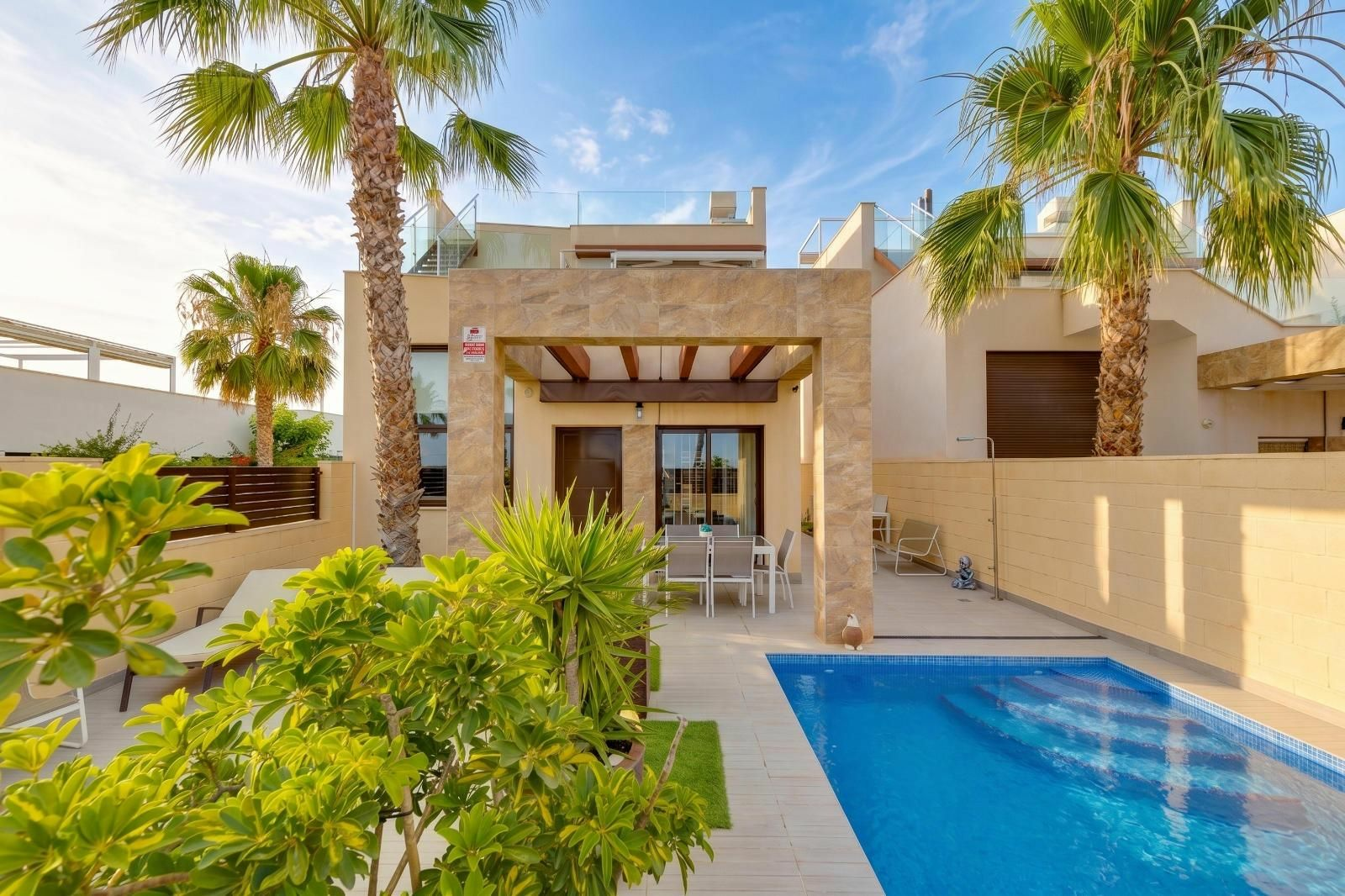 Villa In Rojales