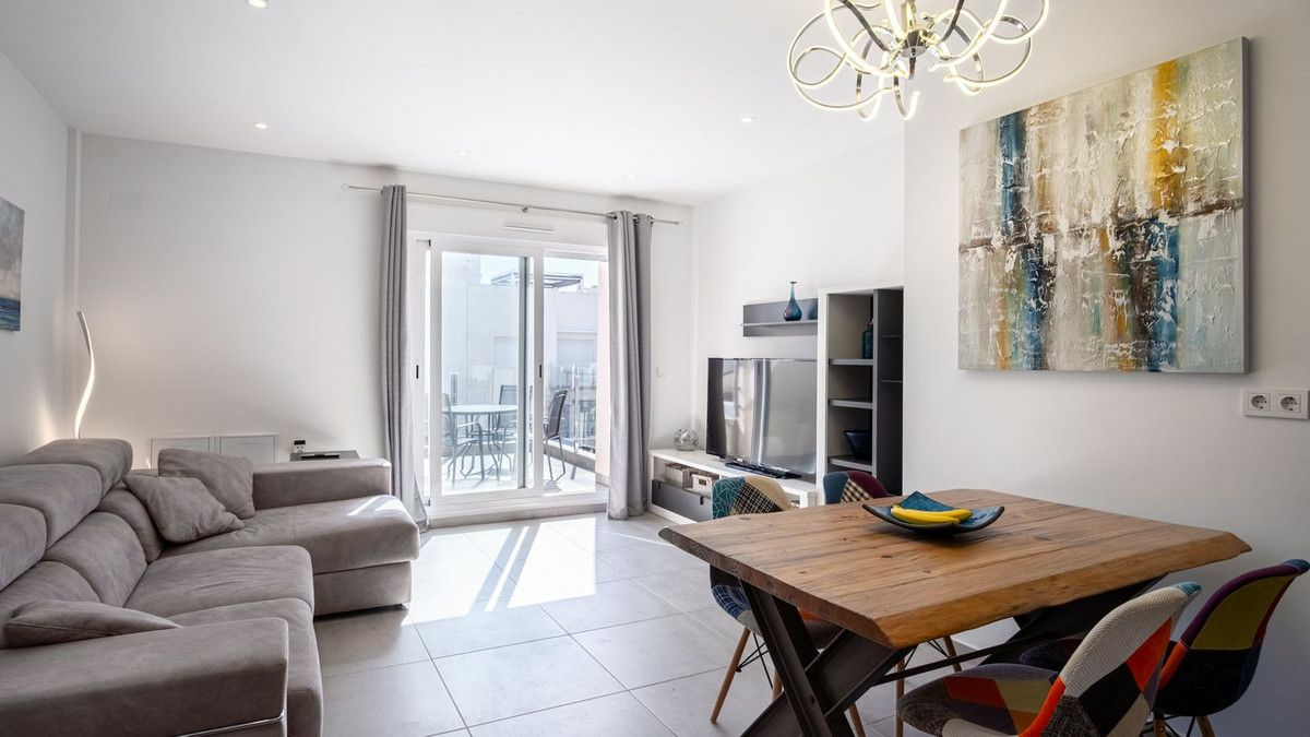 3-bedroom Apartment In Torrevieja, Spain (78 M²)
