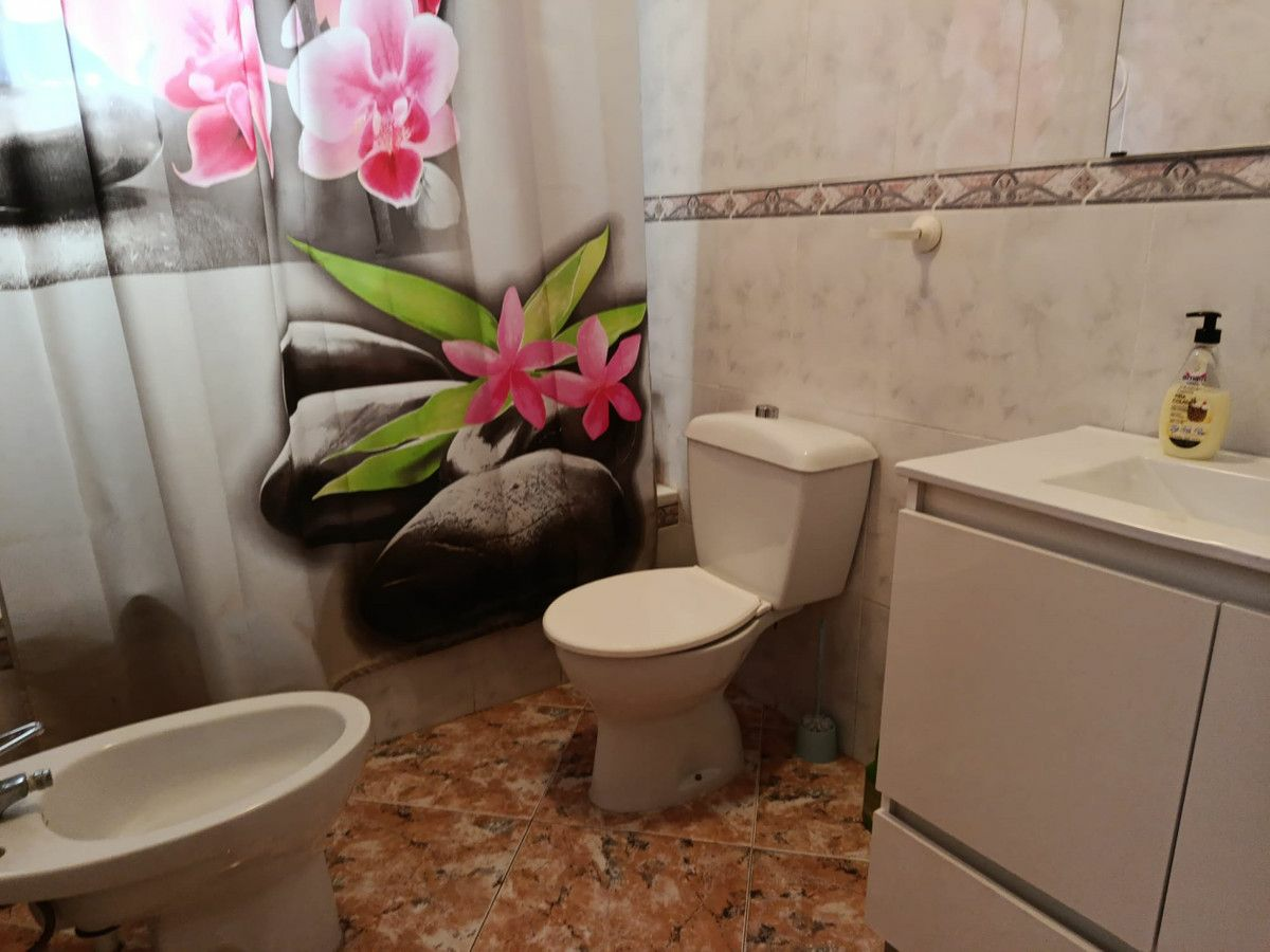 2-3-de00f5 Villa In Elche
