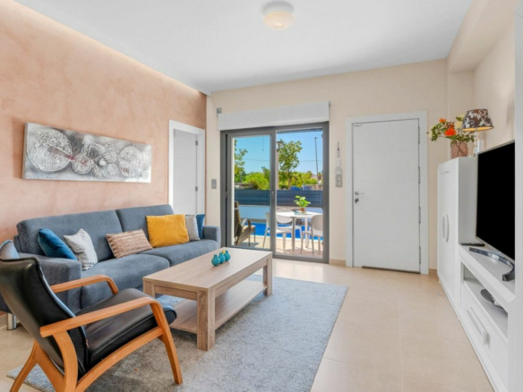 3-bedroom House In Formentera Del Segura, Spain (122 M²)