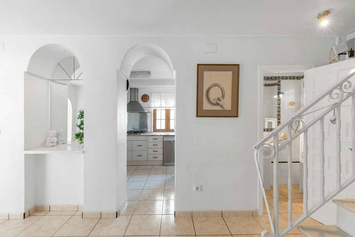 4-bedroom Apartment In Torrevieja, Spain (160 M²)
