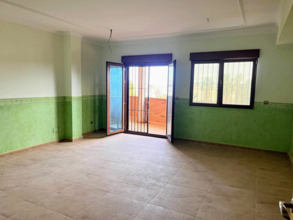 4-bedroom Apartment In Los Alcázares, Spain (178 M²)