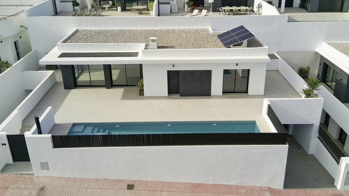 4-bedroom Villa In Rojales, Spain (265 M²)