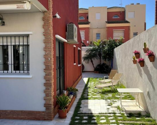 4-bedroom Villa In Pilar De La Horadada, Spain (155 M²)