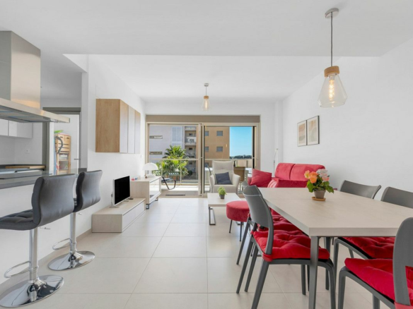 2-bedroom Apartment In Orihuela Costa, Spain (81 M²)