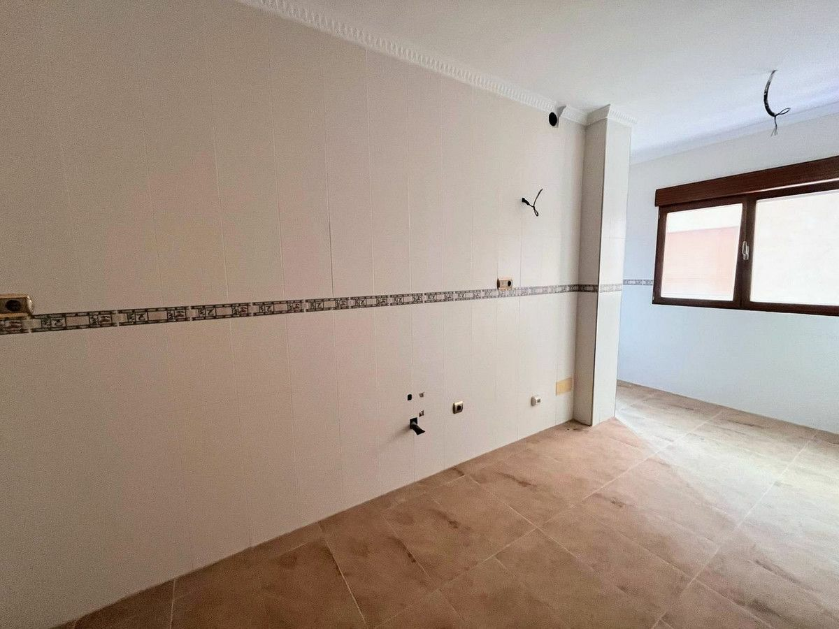 4-bedroom Apartment In Los Alcázares, Spain (178 M²)