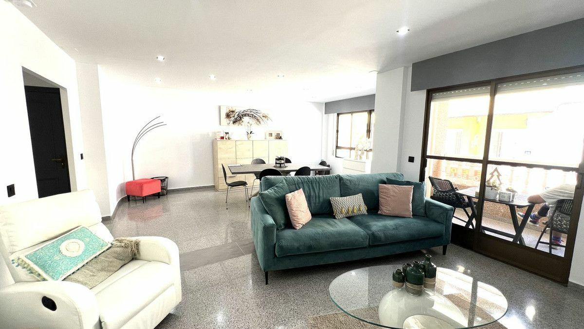 3-bedroom Apartment In Orihuela, Spain (130 M²)