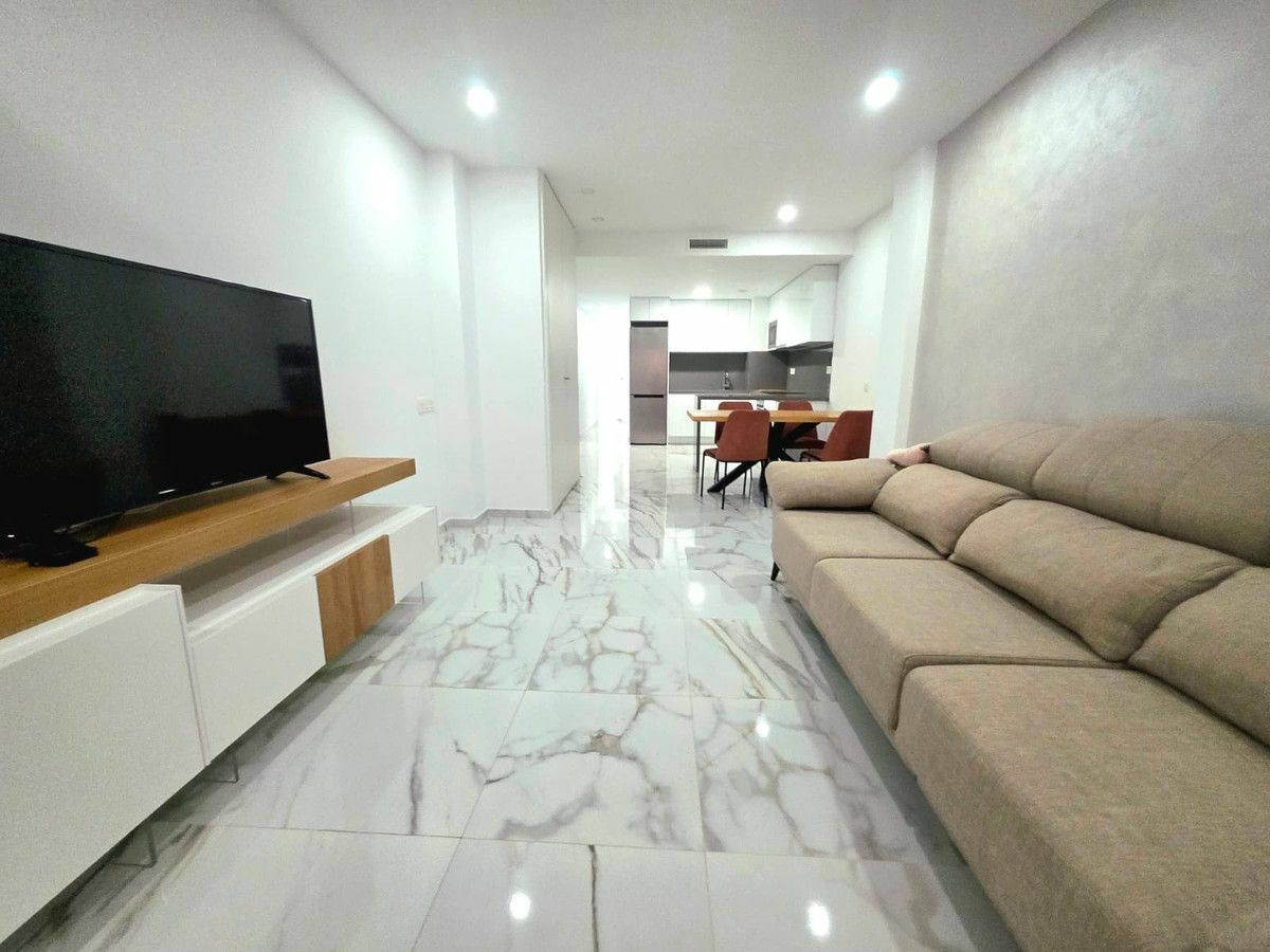2-bedroom Apartment In Torrevieja, Spain (100 M²)