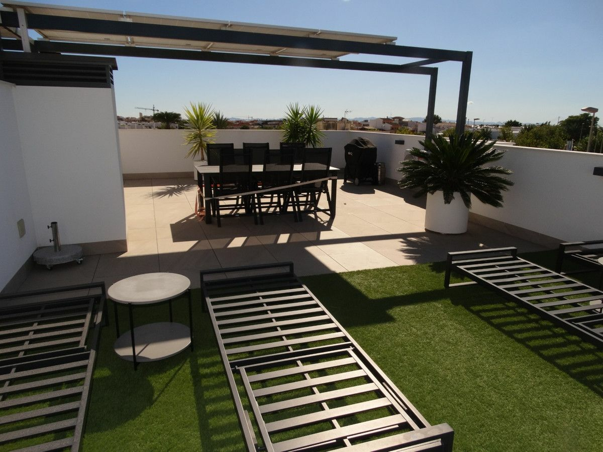 Apartment In Pilar De La Horadada