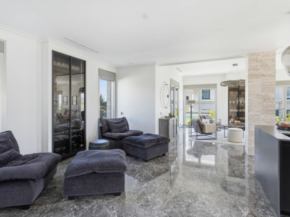 6-bedroom Villa In Orihuela Costa, Spain (442 M²)