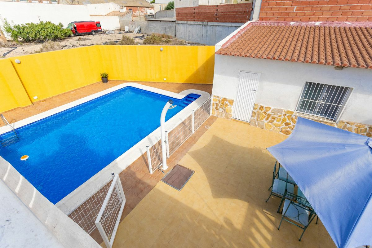 4-bedroom House In Los Montesinos, Spain (152 M²)