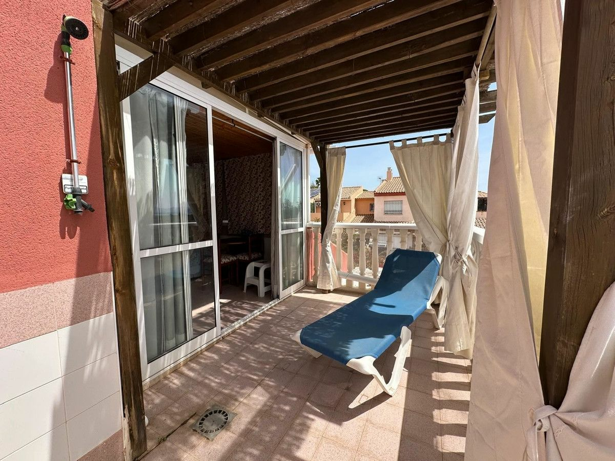 3-bedroom House In Los Alcázares, Spain (99 M²)