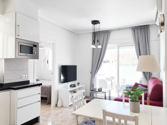 2-bedroom Apartment In Torrevieja, Spain (62 M²)