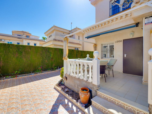 3-bedroom Villa In Orihuela Costa, Spain (125 M²)