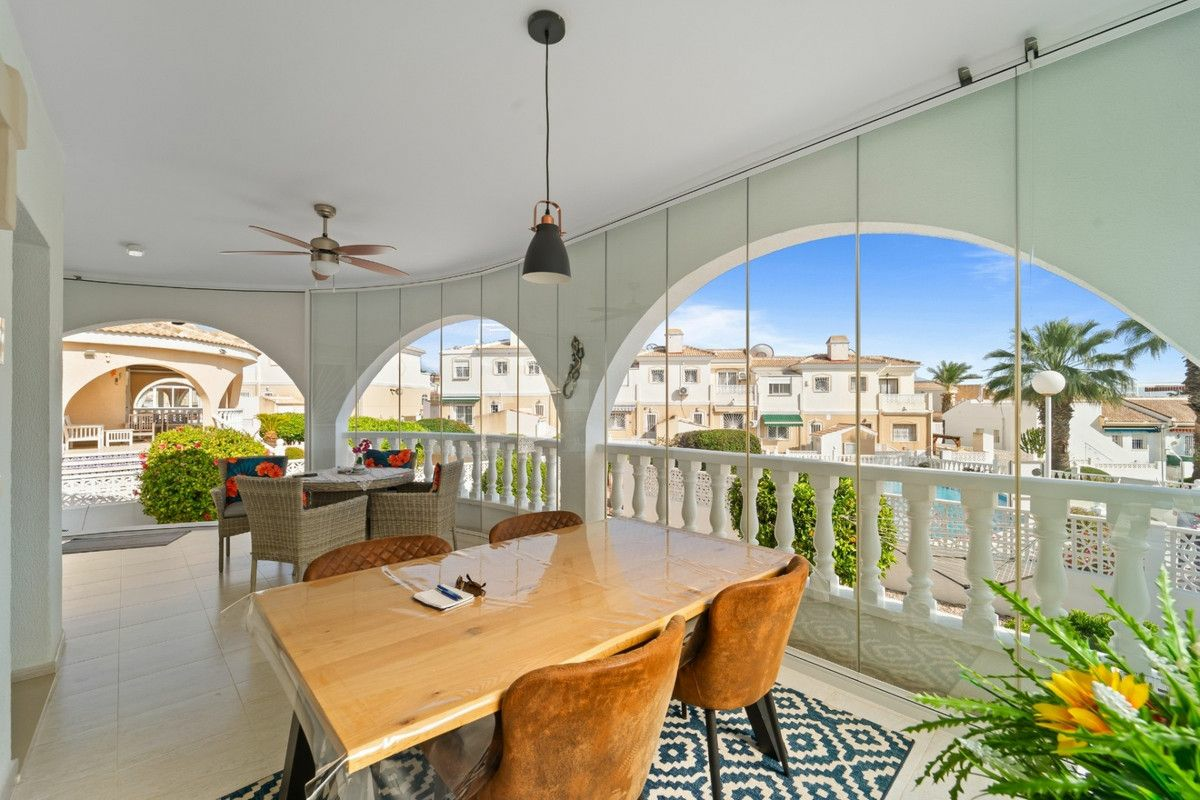 2-bedroom Villa In Benijofar, Spain (108 M²)