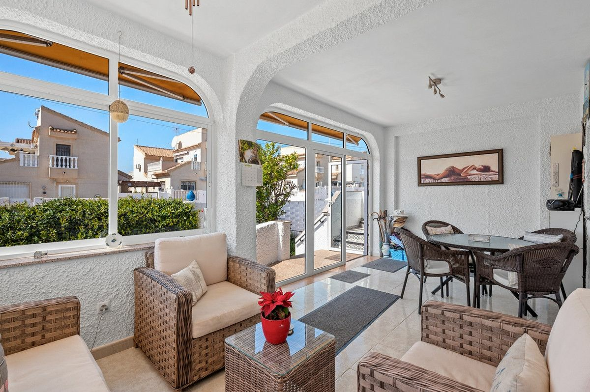 3-bedroom Villa In Rojales, Spain (104 M²)