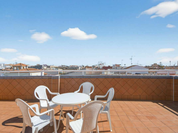 5-bedroom Villa In Santiago De La Ribera, Spain (256 M²)